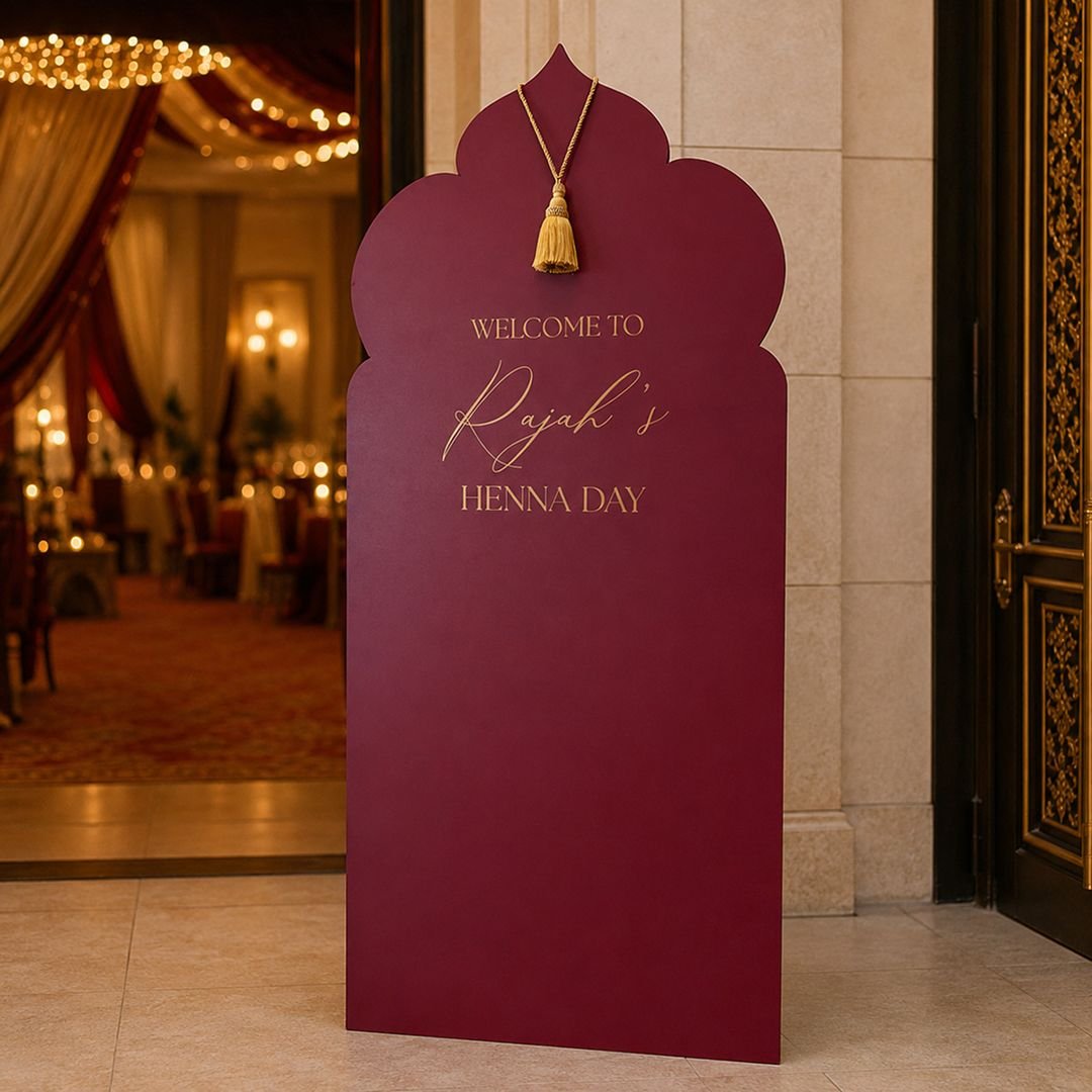 Burgundy Arch Wedding Welcome Board – Romantic Outdoor Entrance Sign – 1 - Image 2