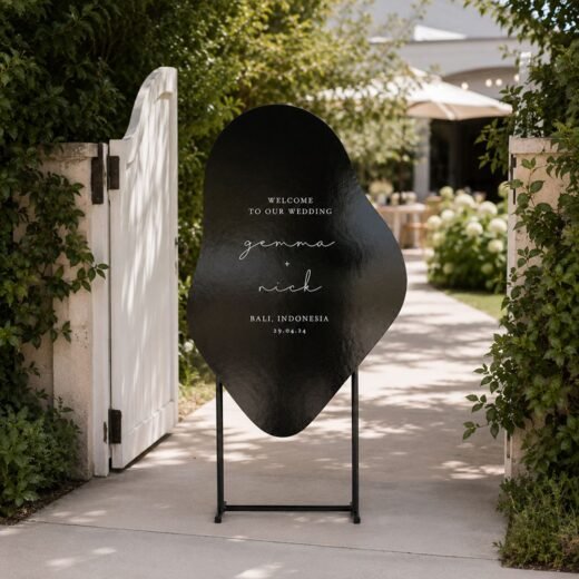 Black Organic Shape Wedding Welcome Board – Modern Luxury Entrance Sign